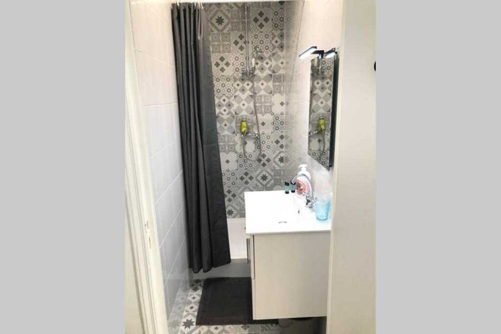 Апартаменти Cosy Studio Paris La Defense Пюто Екстер'єр фото
